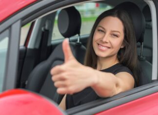 ¿Se puede viajar dentro de Estados Unidos sin papeles? La situación en 2023 papeles