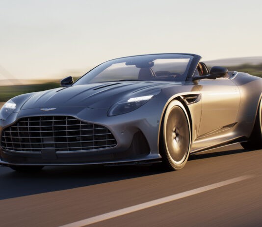 Aston Martin DB12 Volante aston