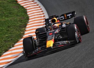 Verstappen gana en Holanda, Alonso Segundo, Checo Pérez penalizado f1