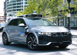 El Robotaxi de Hyundai y Motional ha cumplido un año de actividad transportando a pasajeros en Las Vegas taxi