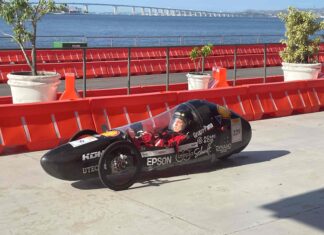 EPSON se une a KON TEAM, creadores del primer vehículo eléctrico en Perú epcon