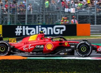 Carlos Sainz ilusiona a Ferrari y Checo Pérez tiene problemas en su coche f1