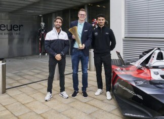Pascal Wehrlein y António Félix da Costa visitan la sede de TAG Heuer fe