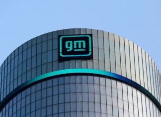 GM reduce producción de vehículos eléctricos