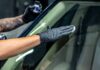 ¿Cómo pulir los vidrios del auto?