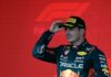 Verstappen: «Casi me salgo por mirar en las pantallas lo de Alonso y Checo»