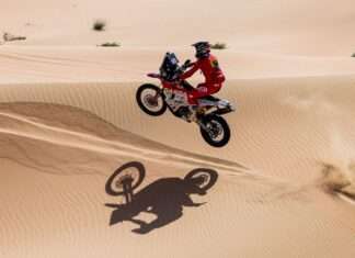 Tosha Schareina se lleva la primera victoria española del Dakar 2024