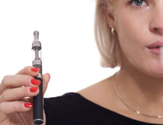 Vinculan el uso de cigarrillos electrónicos con aparición de asma