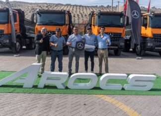 Divemotor hace entrega de 6 camiones Arocs a la empresa Entrevías