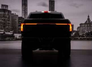 Un Ford F-150 Lightning SuperTruck