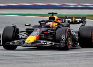Verstappen gana en España, Norris segundo