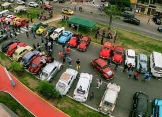 Celebra el Día Mundial del Vocho en una caravana llena de historia y tradición
