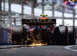 ¿ESTARÁ EN RIESGO EL AÑO DE RED BULL POR SUS PROBLEMAS CON EL COCHE?