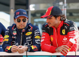 Villeneuve: «Yo sustituiría a Checo por Sainz en Red Bull»