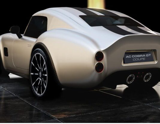 AC Cars muestra el innovador AC Cobra GT Coupe