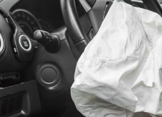 Air bags peligrosos: Ford y Mazda piden no conducir casi medio millón de autos