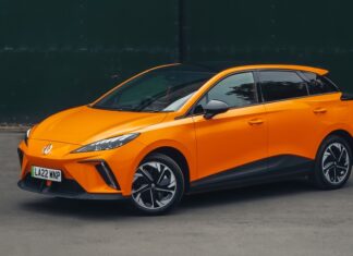 MG sube la garantía de por vida para dos de sus coches eléctricos, aunque con un ‘pero’