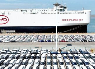 La dura respuesta china a Canadá de imponer aranceles del 100% a sus coches eléctricos