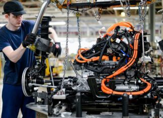 Continúa la crisis en Stellantis: trabajadores en Italia irán a huelga en octubre