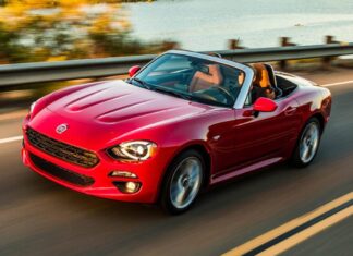 Fiat, está retirando del mercado 15.835 de los 124 Spider vendidos
