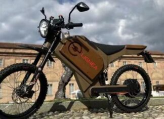 Italiano hace historia al homologar y fabricar en serie una moto construida en un material que ni imaginas