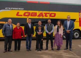Transporte Lobato renueva su flota con camiones y buses Mercedes-Benz