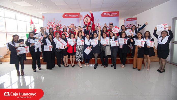 Mujer-que-tu-negocio-crezca-mas-2-696x394