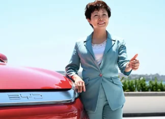Stella Li, de BYD, reconocida como “Persona del Año 2025” por World Car Awards