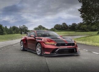 Tiembla la industria automotriz: Entran en vigor los aranceles del 25% que impuso Trump