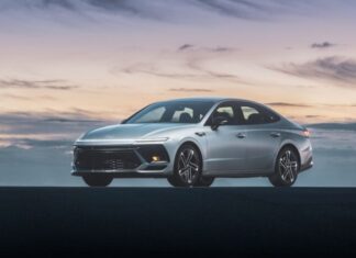 Hyundai Sonata es llamada a revisión debido a problemas relacionados con el motor