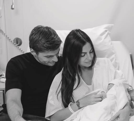 Max Verstappen anuncia el nacimiento de su primera hija antes del GP de Miami