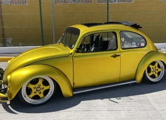 El “suavecito”: un vocho modificado de 1999