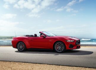 Ford Mustang convertible del 2025, el icónico modelo americano