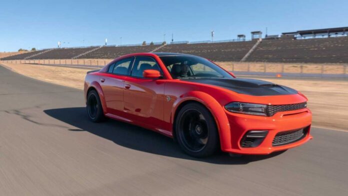 2021-dodge-charger-srt-hellcat-widebody-1068x601