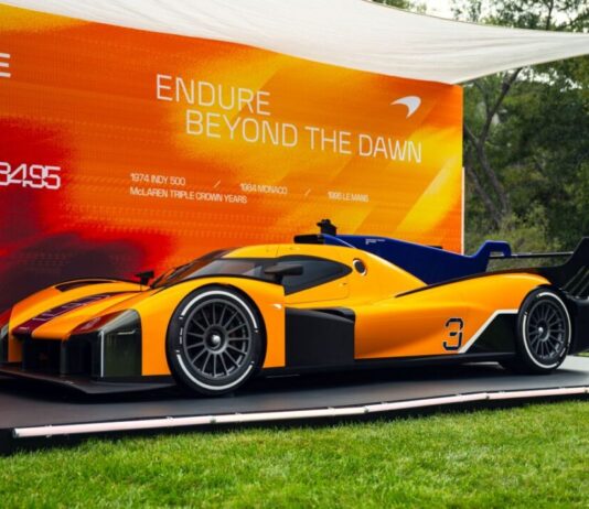 McLaren estrena decoración inspirada en la Triple Corona durante el Monterey Car Week