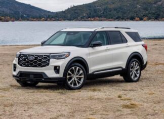 Ford Explorer Platinum 4WD, con mejorado interior para el 2025