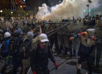 Cuando la voz del pueblo se empaña por la violencia