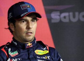 Sergio Pérez desenmascara a Red Bull: «Hay tantas cosas para contar…»