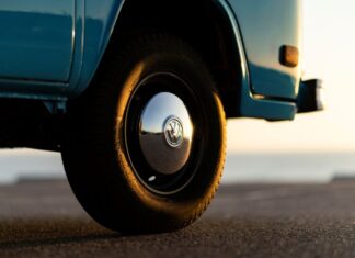 Volkswagen presentará en Los Ángeles la furgoneta T2 restaurada que sobrevivió a los incendios forestales de California