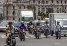El caos de las motos en el Perú: una bomba sobre ruedas