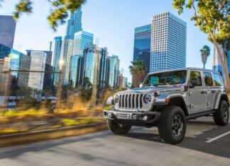 Jeep debe retirar miles de vehículos por potencial falla e incendio del motor