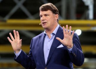 CEO de Ford, habla del Tesla Model 3: «Cuando los desmontamos, fue impactante lo que encontramos»