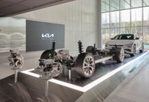 Kia celebra su 80º aniversario con una ceremonia y una exposición que celebran su legado y visión