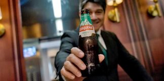 ¿Un bar en pleno ascensor? Cusqueña redefine los breaks en el trabajo