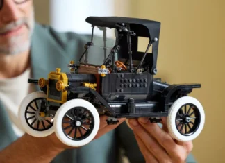 El auto que puso al mundo SOBRE RUEDAS ahora es de LEGO