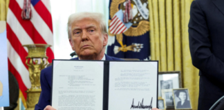 Estados Unidos prevé aplicar aranceles generales de 15% a las importaciones