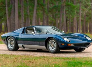 Automobili Lamborghini celebra 60 años del Lamborghini Miura