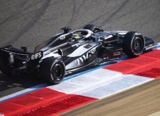 Checo Pérez regresa a la F1 con Cadillac, podrían ser sus últimos dos años